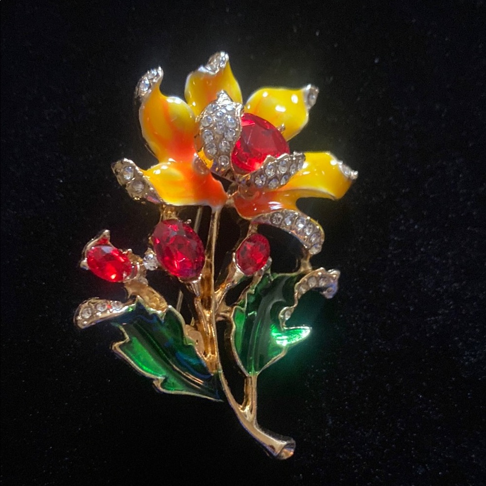 Elegant Floral Brooch with Red and Yellow Accents